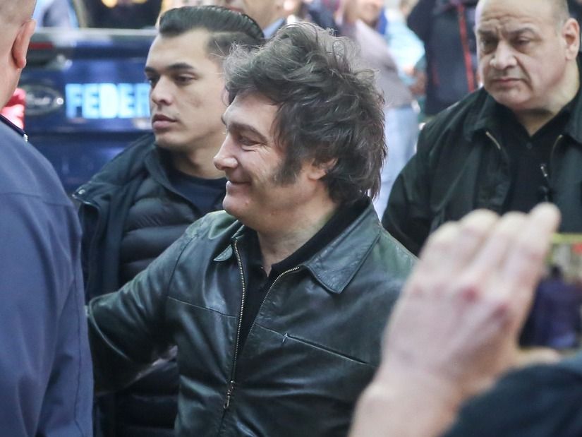 En medio de un fuerte operativo de seguridad, Javier Milei votó en la UTN