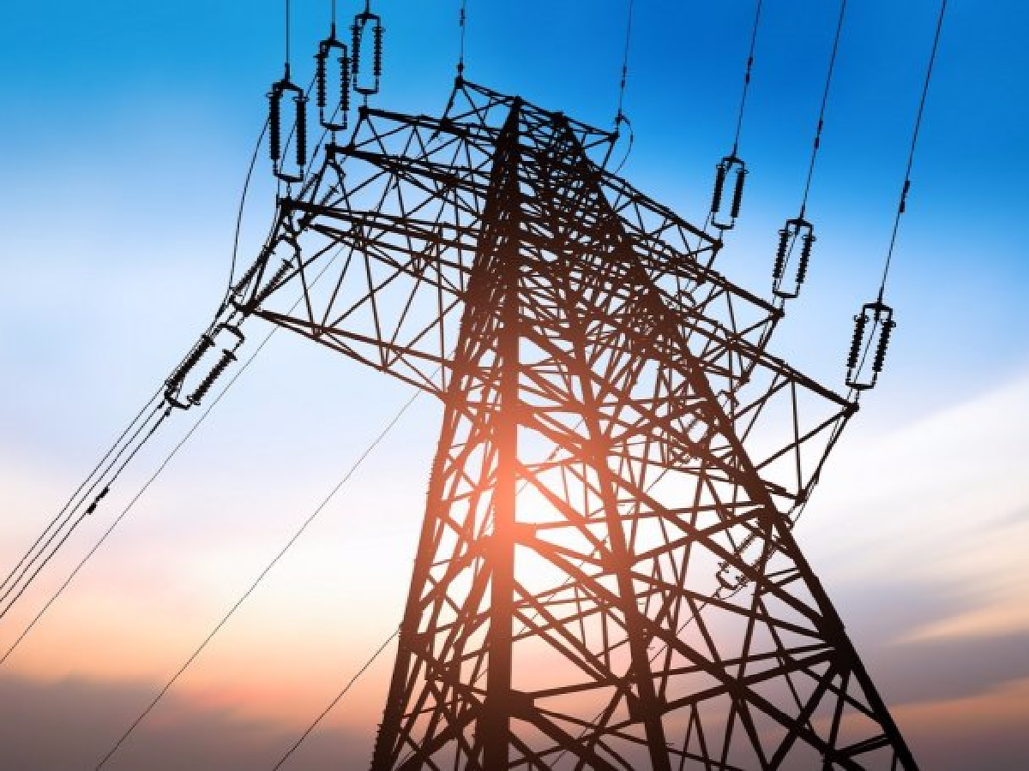 Congelan la tarifa mayorista de electricidad hasta abril