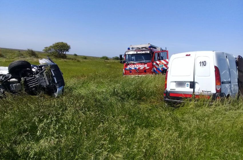 Perdió a sus padres en el choque de la ruta 11, termina la secundaria y busca trabajo