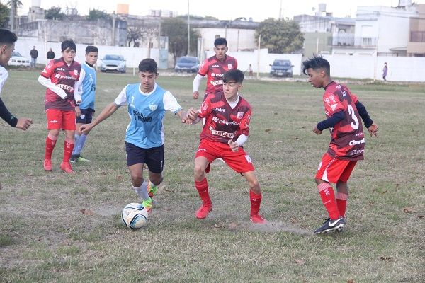 Buena cosecha de Juventud Unida ante Deportivo Morón en Inferiores