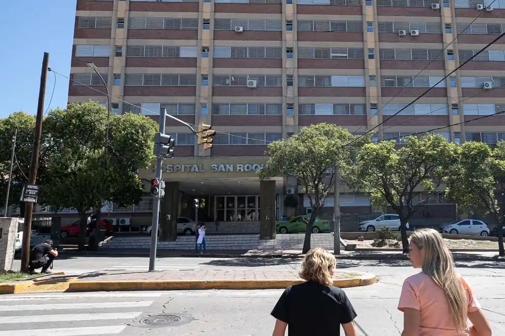 Tras ser sometido a una endoscopía para extraer el objeto, quedó internado
