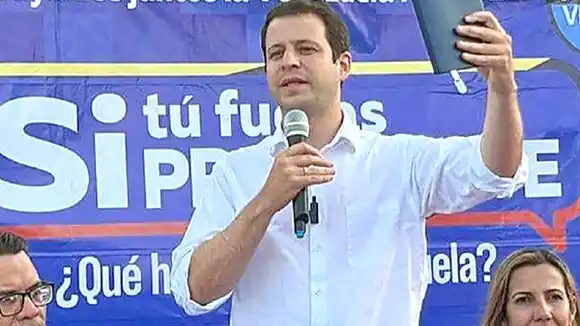 «LA POLÍTICA DEBE IR MÁS ALLÁ de los partidos»: Elías Sayegh explica por qué se fue de Fuerza Vecinal