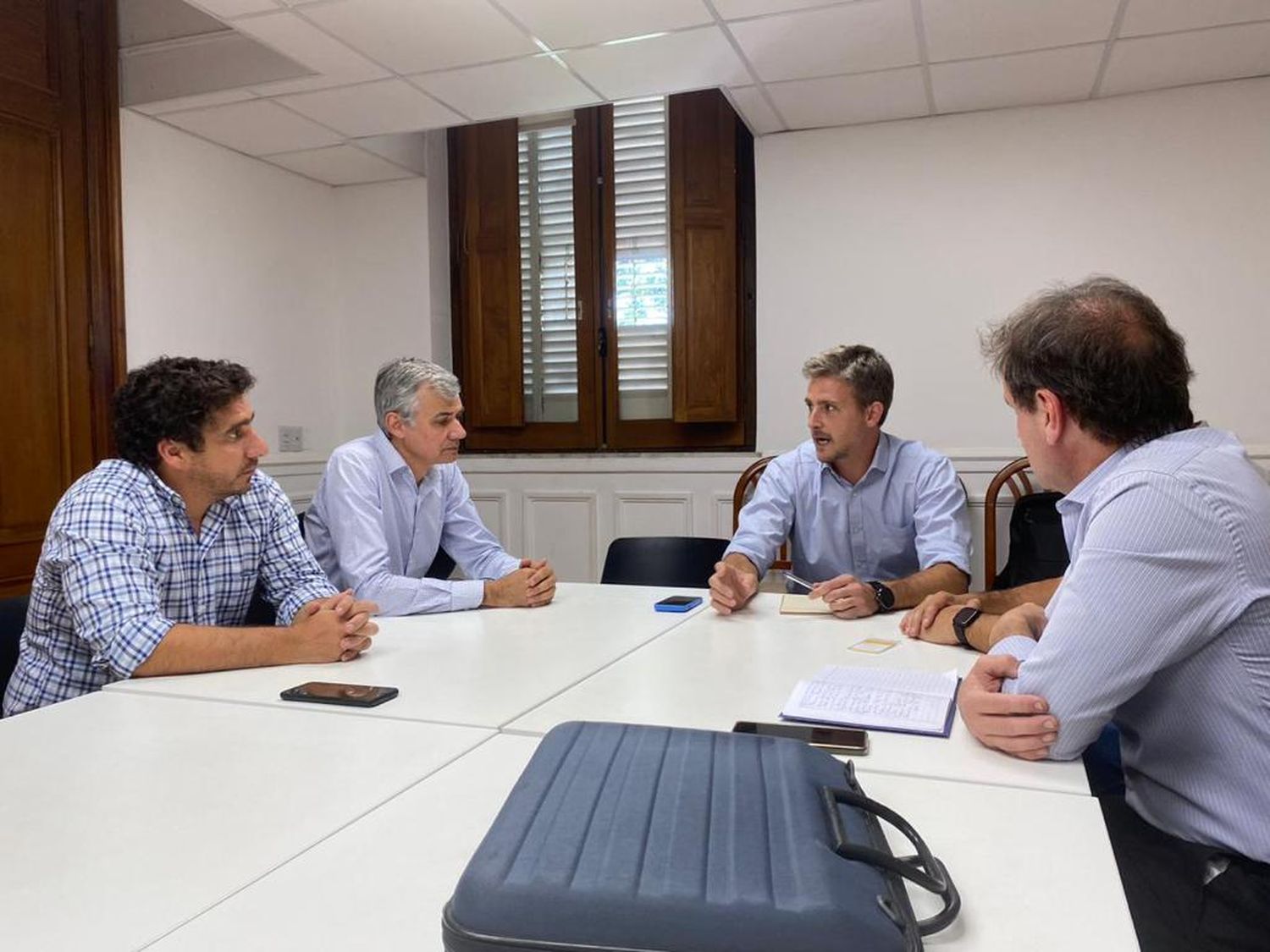 El diputados encabezó importantes reuniones en Santa Fe.