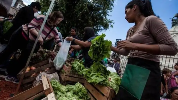 Nuevo "verdurazo" frente al Congreso