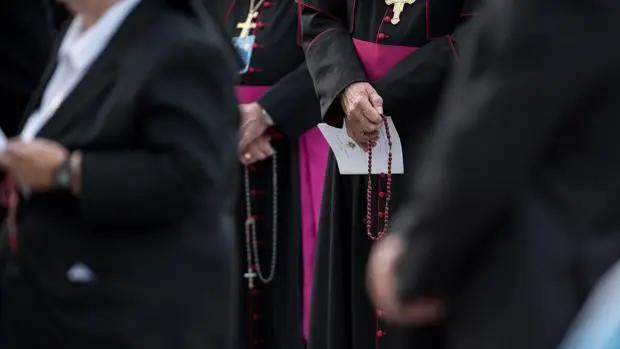 “ESTAMOS LEJOS DE LA VERDAD”: unos 10.000 menores pudieron ser víctimas de abusos en la Iglesia católica en Francia