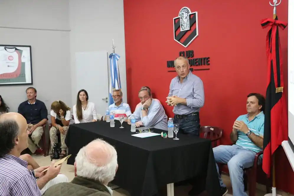 El club Independiente presentó el  proyecto del Polideportivo 