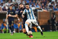 Manchester United desembolsaría una millonaria suma por Enzo Fernández