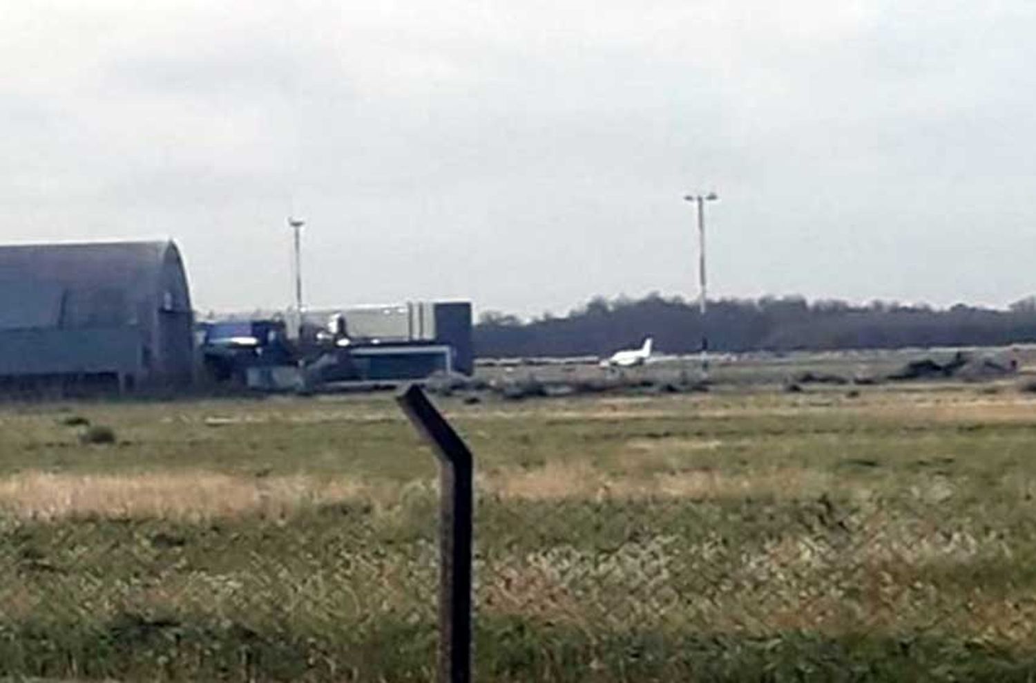 Quiénes son los poderosos empresarios que fueron escrachados por llegar en avión a Mar del Plata