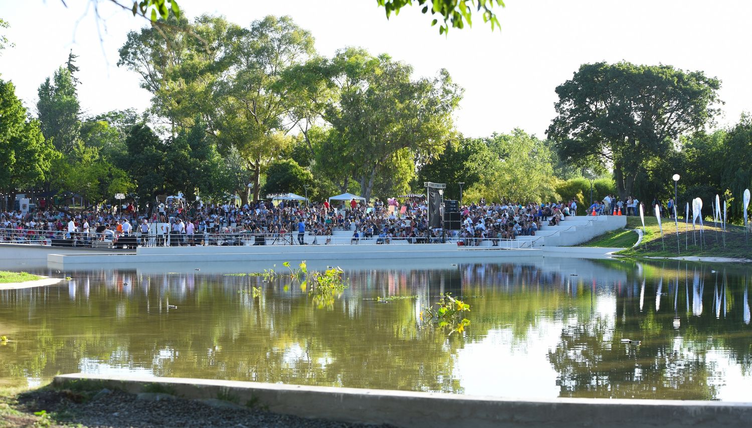 Abre el ciclo “Domingos en el Lago” con una amplia propuesta para disfrutar la tarde