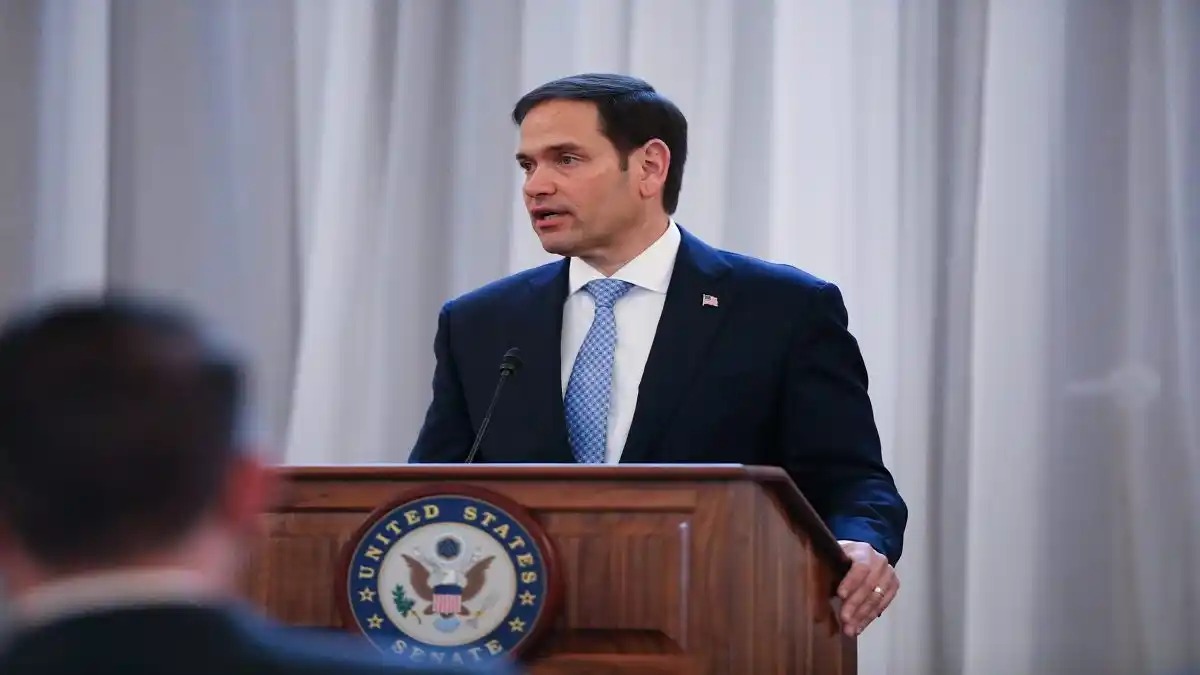 MARCO RUBIO ACUSA a BIDEN: es responsable de la “invasión” de “migrantes criminales” en EE. UU.