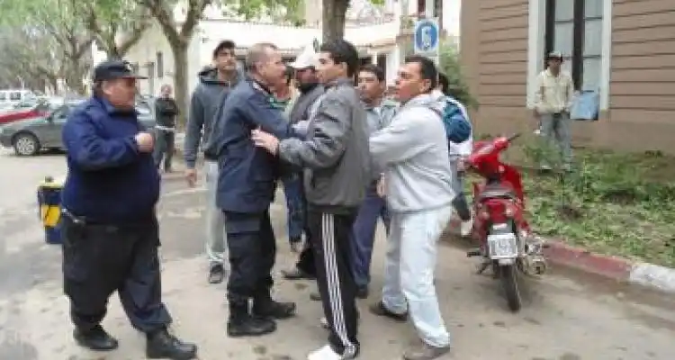 Velo: “Que nos venga a sacar la policia”