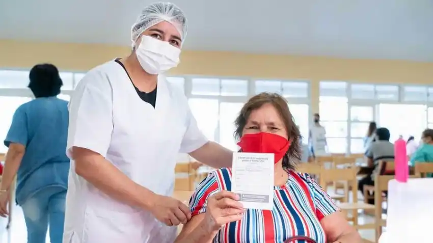 Insfrán anunció nuevas jornadas de vacunación para el interior