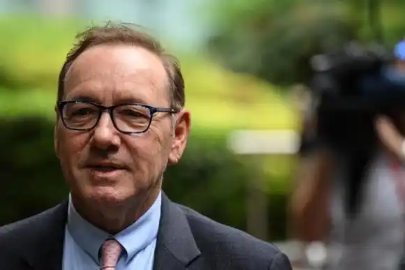 Kevin Spacey reapareció con un monólogo sobre la cultura de la cancelación