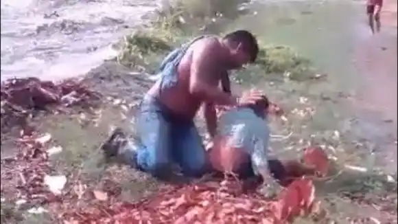 ¡HÉROE SIN CAPA! Milagroso rescate de un niño en una cañada del Zulia (+ Video)