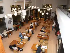 Y un día abrió el nuevo Ideal