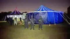 Desbaratan una fiesta clandestina con más de 1.200 personas