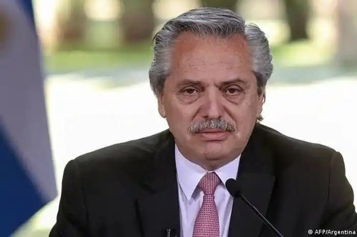 Alberto reconoció que Cristina tiene �Sdiferencias⬝ con el acuerdo del Gobierno y el FMI