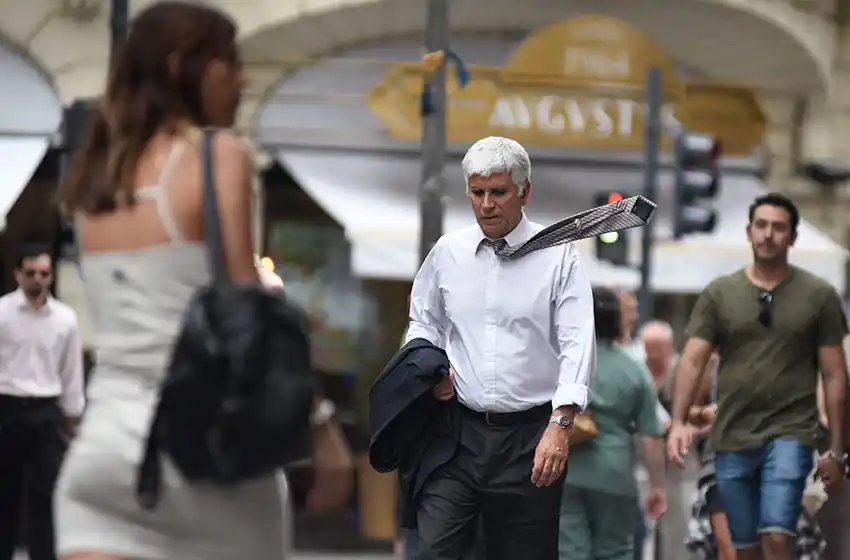 Lanzan alerta por fuertes vientos