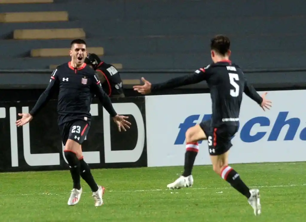 Estudiantes fue eficaz y  ante un flojo Independiente