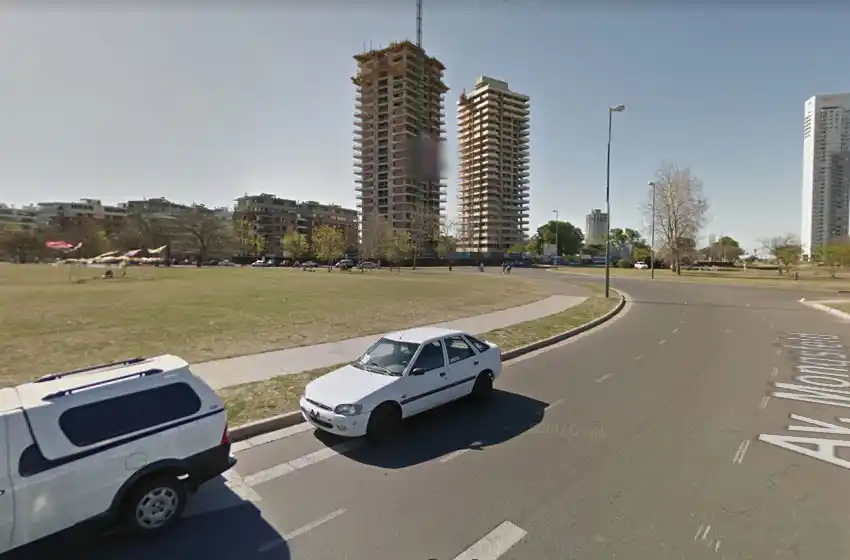 Un joven perdió el control de su moto y murió