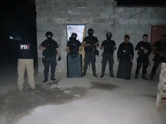 Frontera: PDI detuvo a dos hombres y una mujer por microtráfico