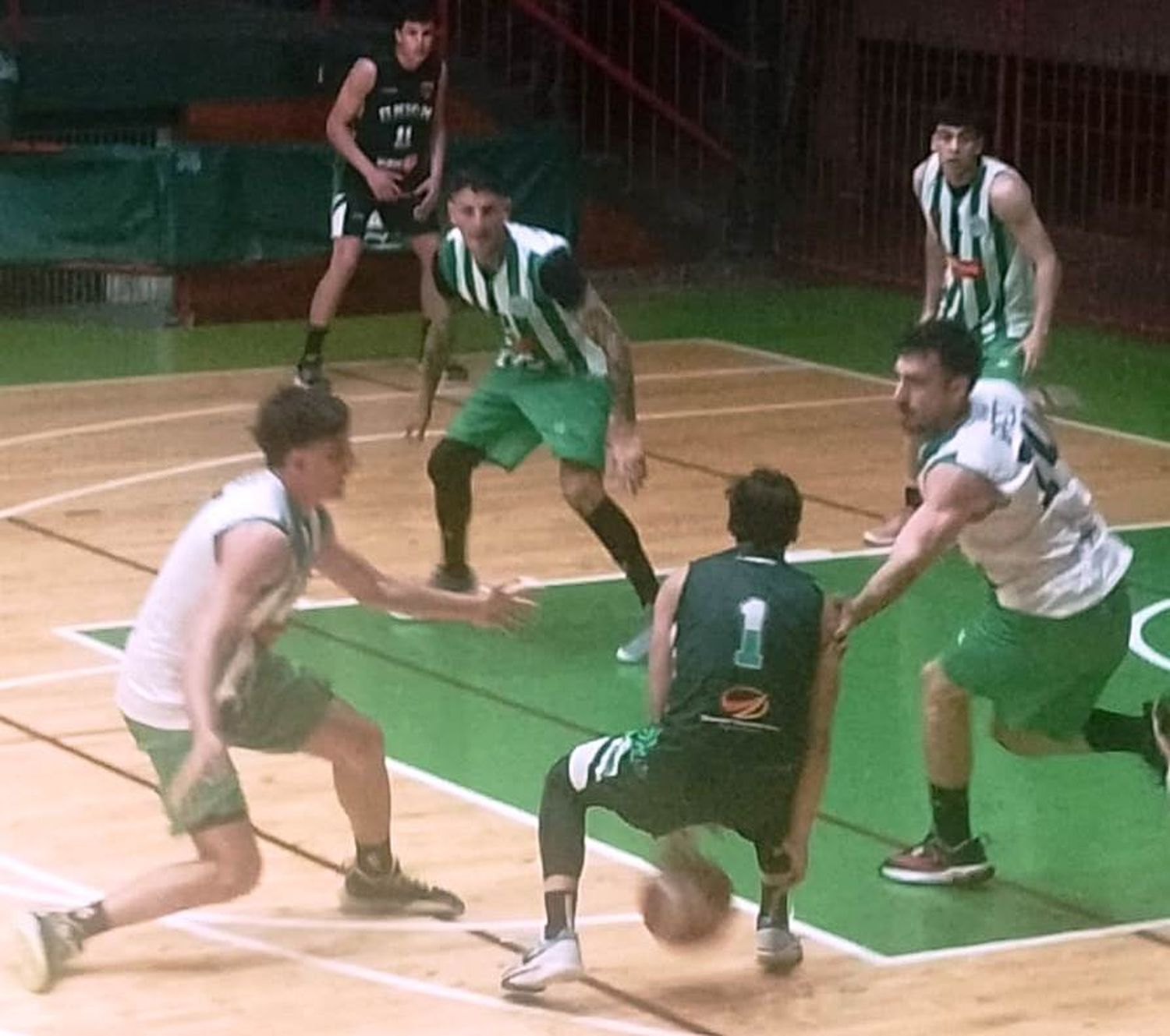 Unión se impuso por 90-87 en Villa Italia.