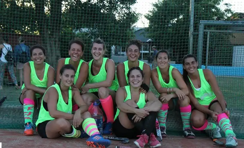 Avanzan los torneos nocturnos de Independiente