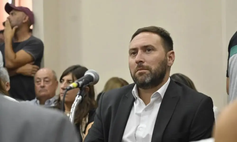 El concejal renunció y se disculpó ante la comunidad.