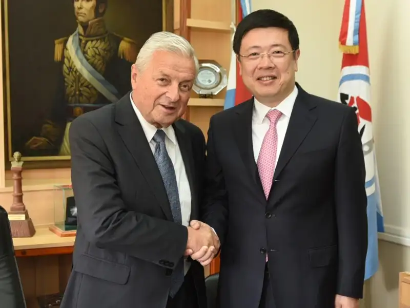 Lauritto recibió al embajador de China, quien mostró interés en Concepción del Uruguay