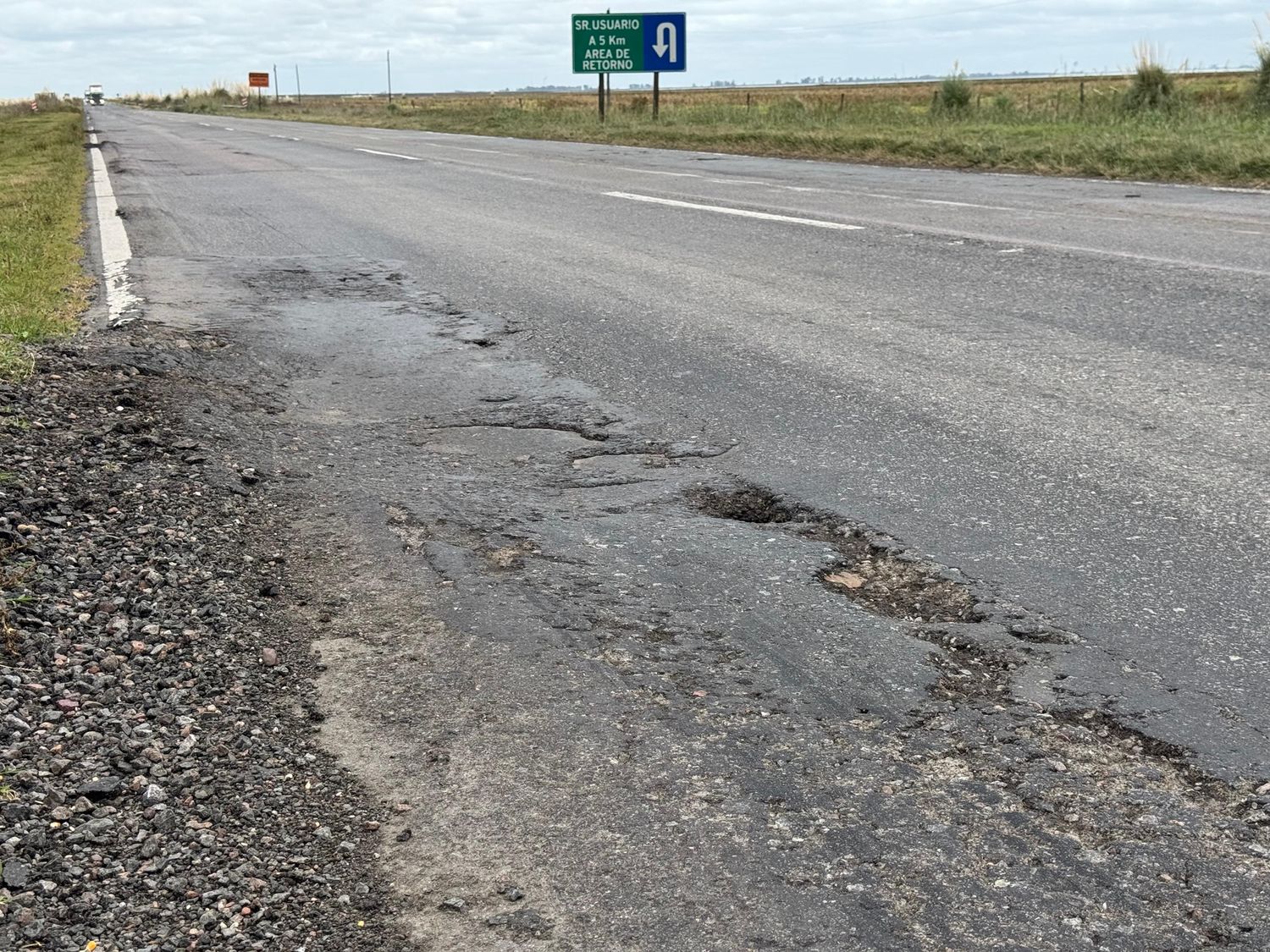 La Ruta 7 en pésimo estado.