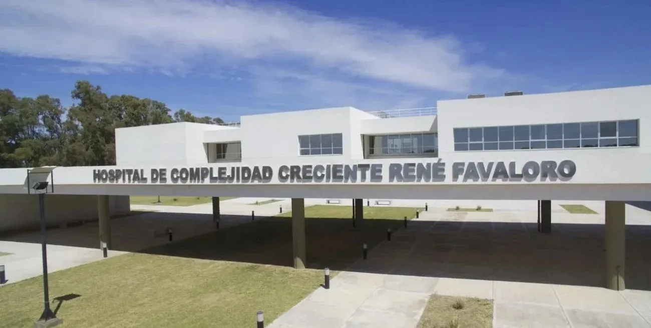 La pequeña, de 5 años, se encuentra internada, mientras que su padre fue demorado y liberado.