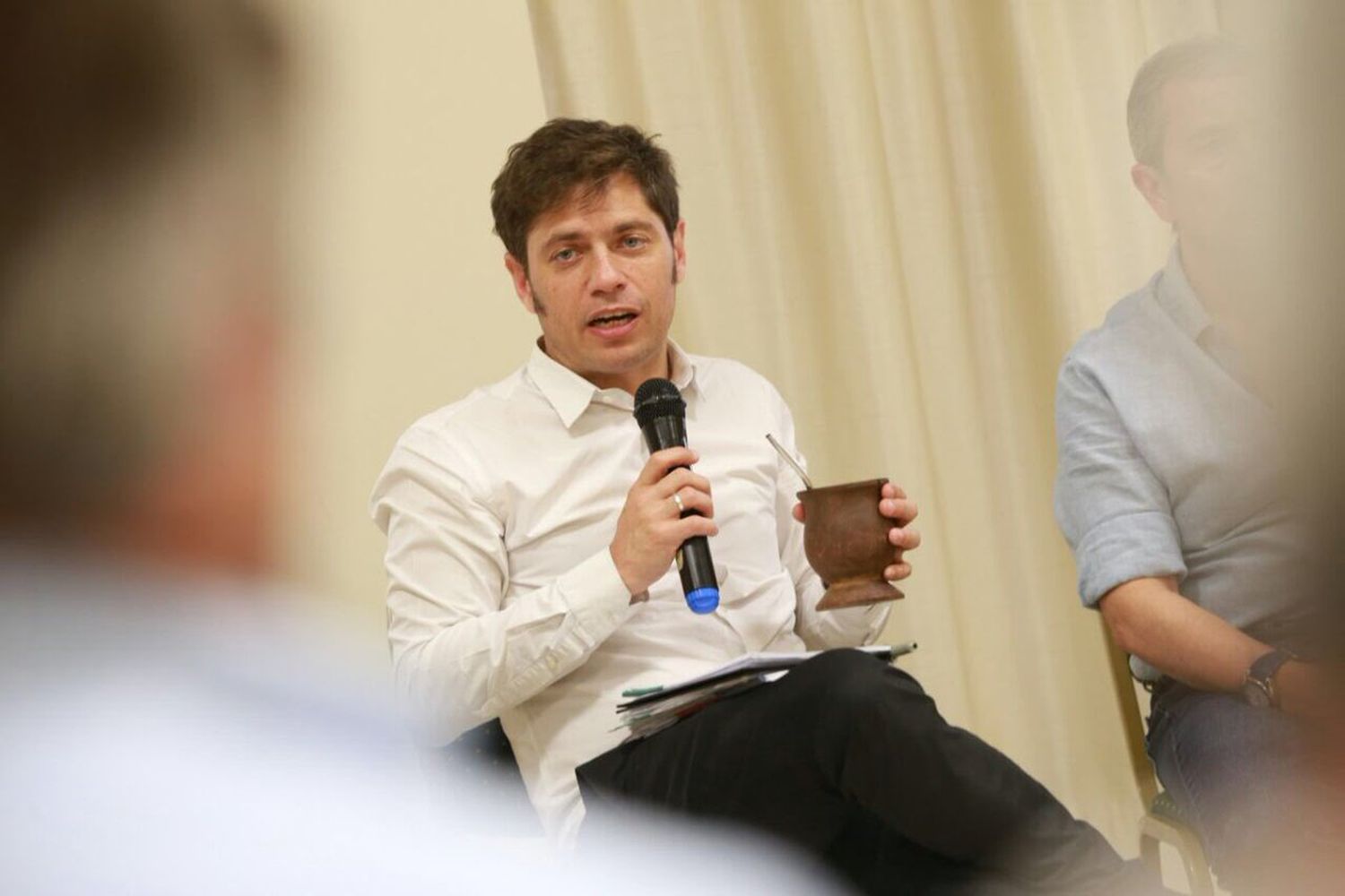 Kicillof cierra en La Plata un ciclo de formación política para jóvenes