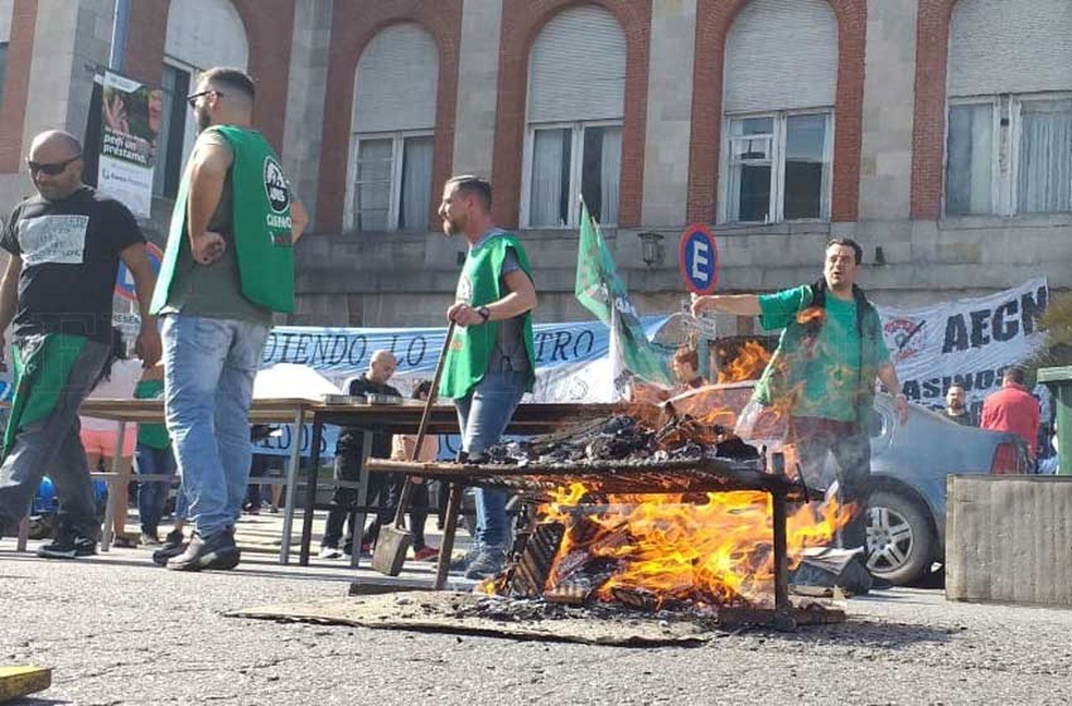 Casineros cortan la costa: "La adhesión al paro es del 98%"