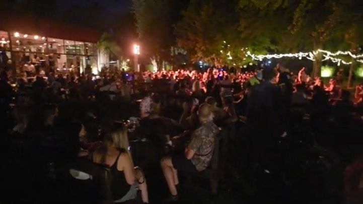 Clausuraron un salón de Pilar por una fiesta clandestina con 400 personas: Cobraban 6 mil pesos la entrada