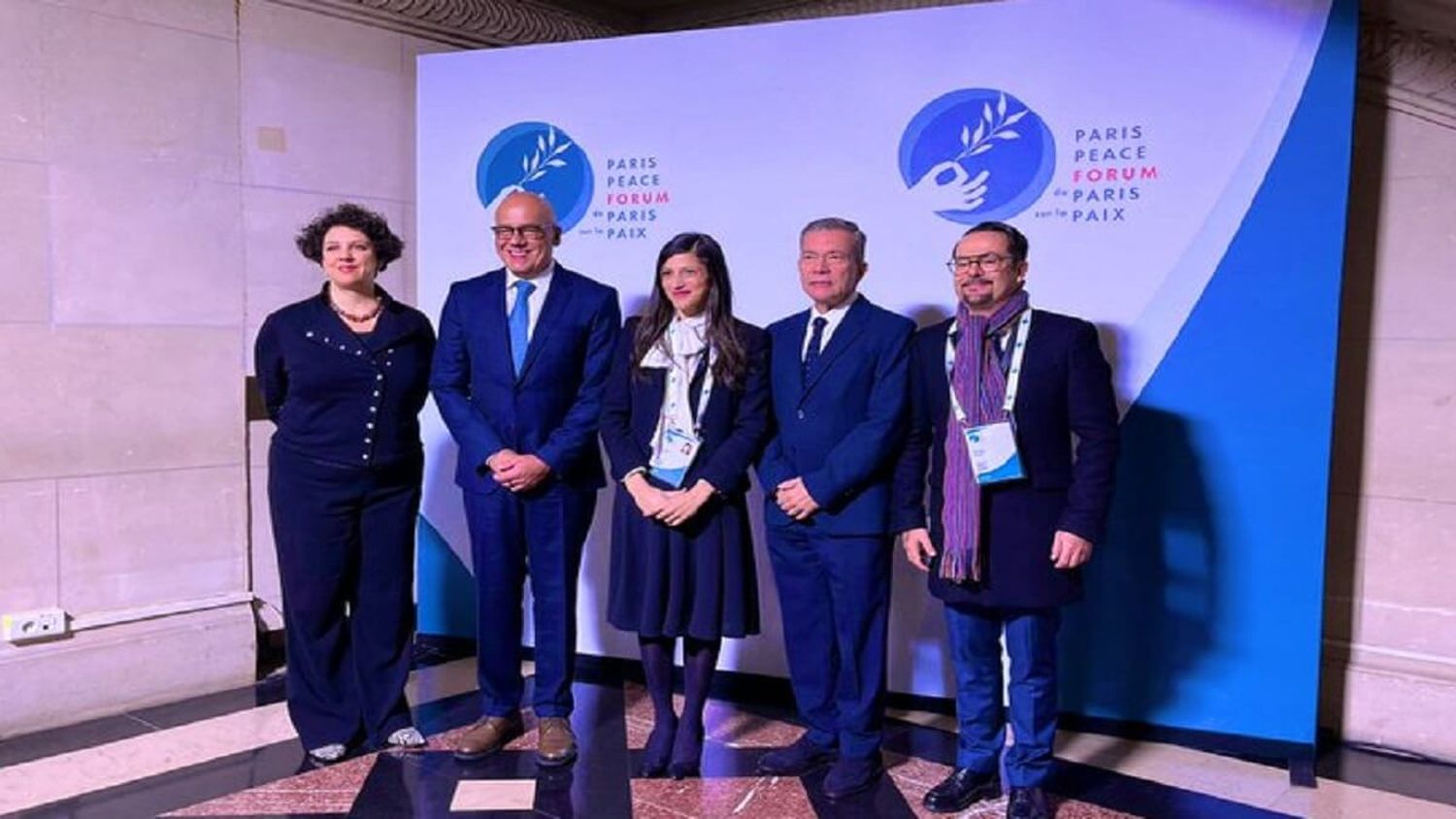 EL FORO DE PARÍS y lo que hay que saber sobre el diálogo oficialismo-oposición