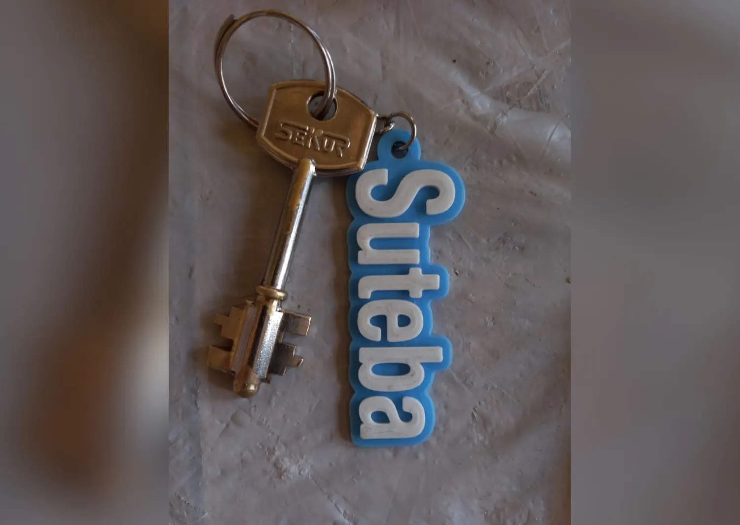 Llaves encontradas en supermercado