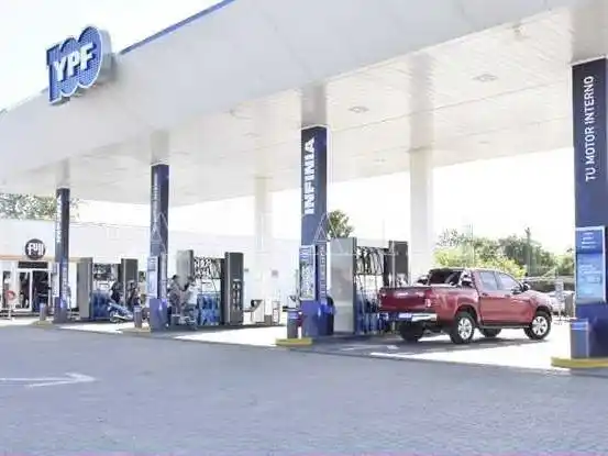 Denuncian que el congelamiento de precios
de YPF duró solo 27 días en la provincia