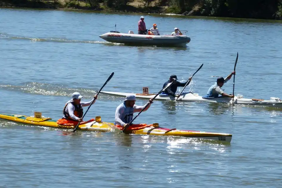 Presencia tandilense en la Regata del Río Negro