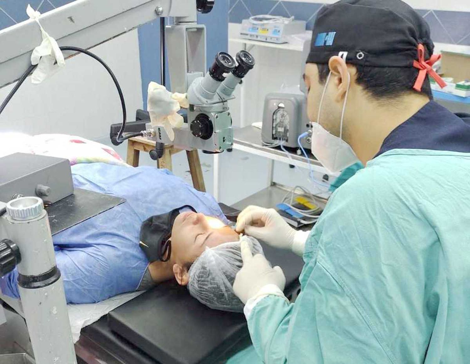 El hospital de Ingeniero Juárez concretó con 
éxito las primeras 30 cirugías oftalmológicas