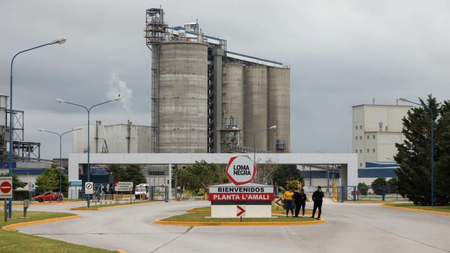 Olavarría podría cobrar una fortuna por venderle una calle a Loma Negra y ya hay pelea por ver en qué gastarán el dinero