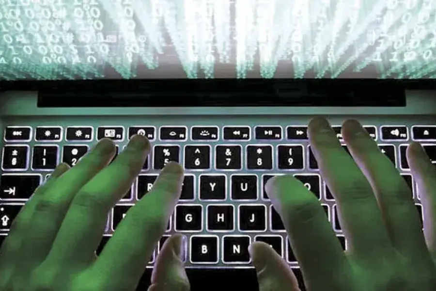 Robaron hasta 290 millones de pesos de una cuenta y sospechan de un virus informático