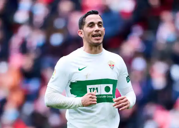 Marcone con la camiseta de Elche, su último club.