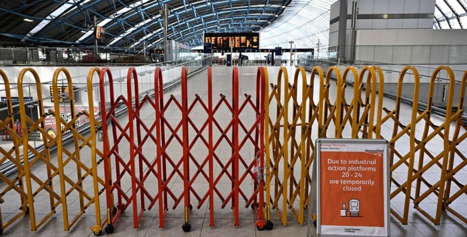 Tras el fracaso de las negociaciones, continúa la huelga ferroviaria en Gran Bretaña