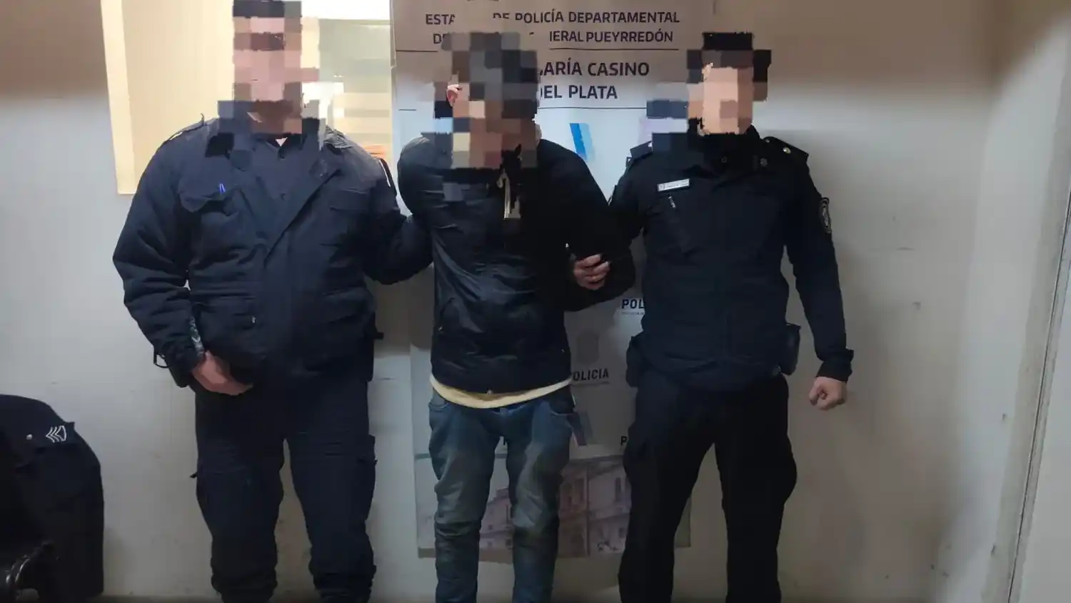 Un joven fue aprehendido en las inmediaciones de la Plaza Colón por exhibiciones obscenas