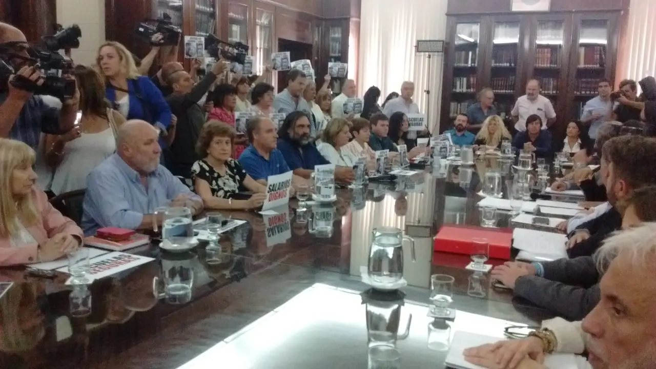 Docentes rechazaron nueva oferta: 5% para recuperar lo perdido en 2018