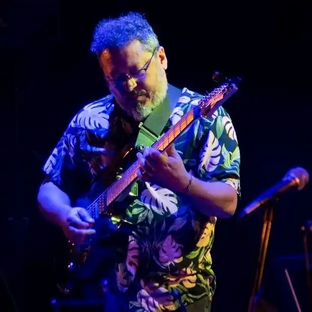 El guitarrista local “Chino” Troiano volverá a presentarse en la ciudad junto a otros músicos con un show que tendrá identidad propia y pasión por la música brasilera