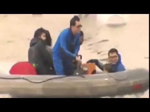 Taiwán: Un avión de línea choca contra un puente y se estrella contra un río