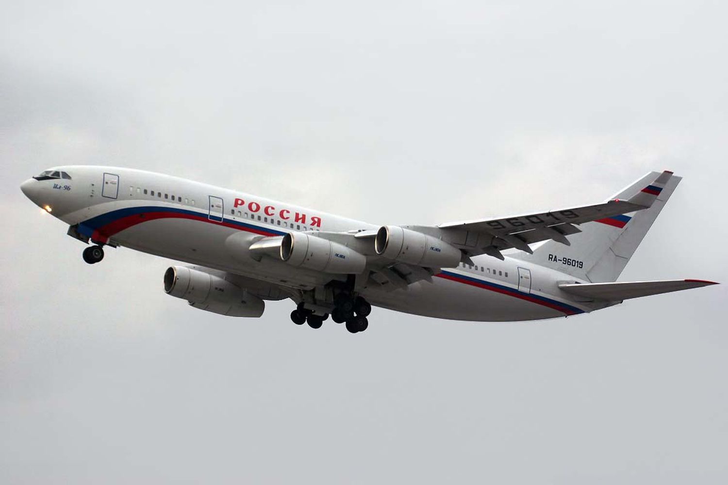 Il-96-300