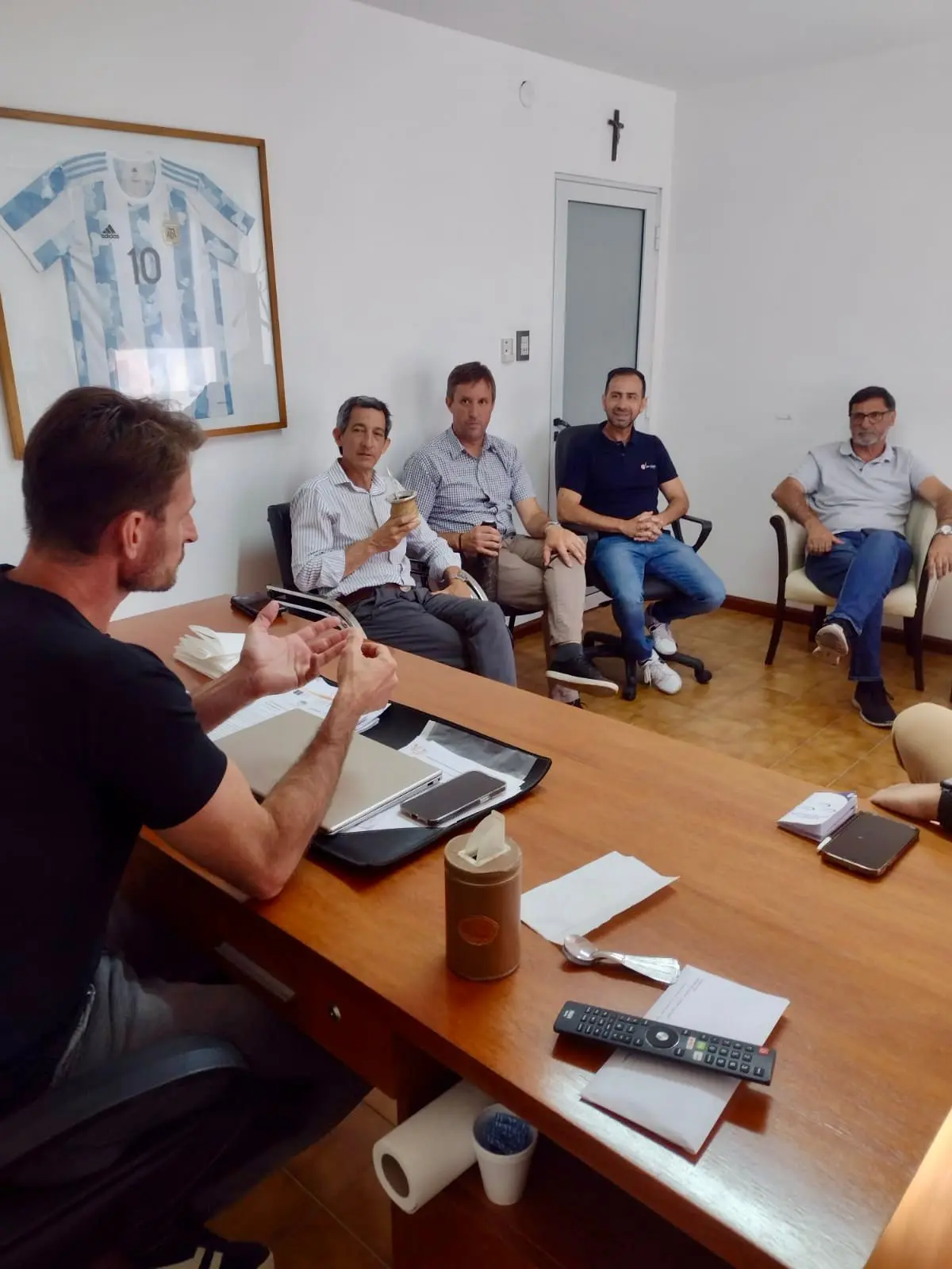 Referentes provinciales del plano productivo y ganadero visitaron San Vicente