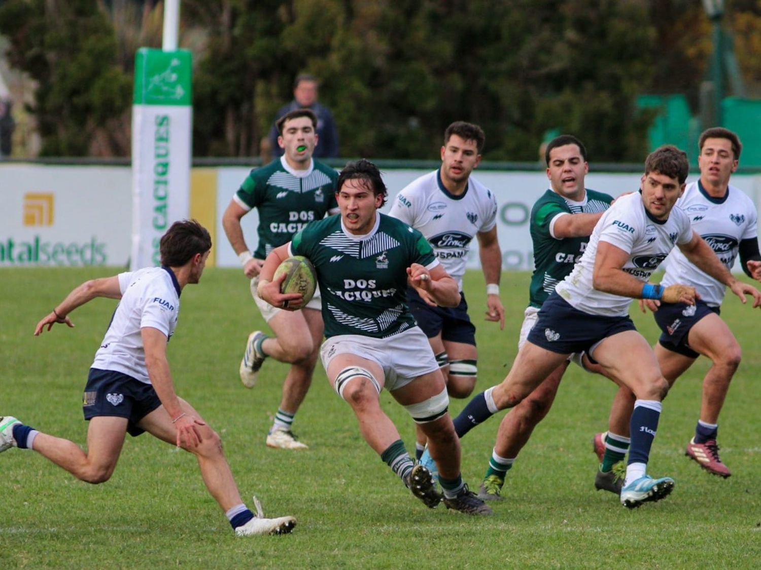 Los Cardos rescató un empate en la última jugada